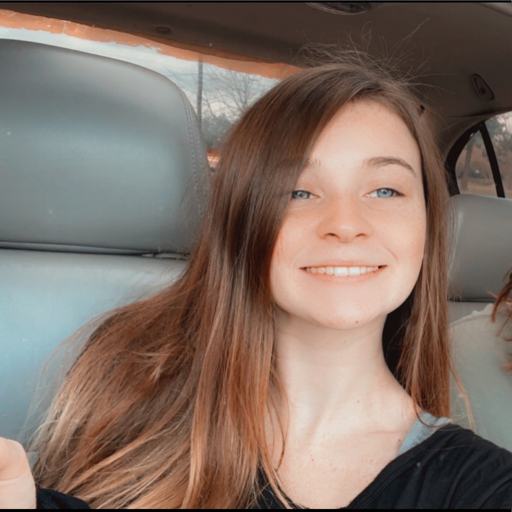 Meet your Posher, Brooke